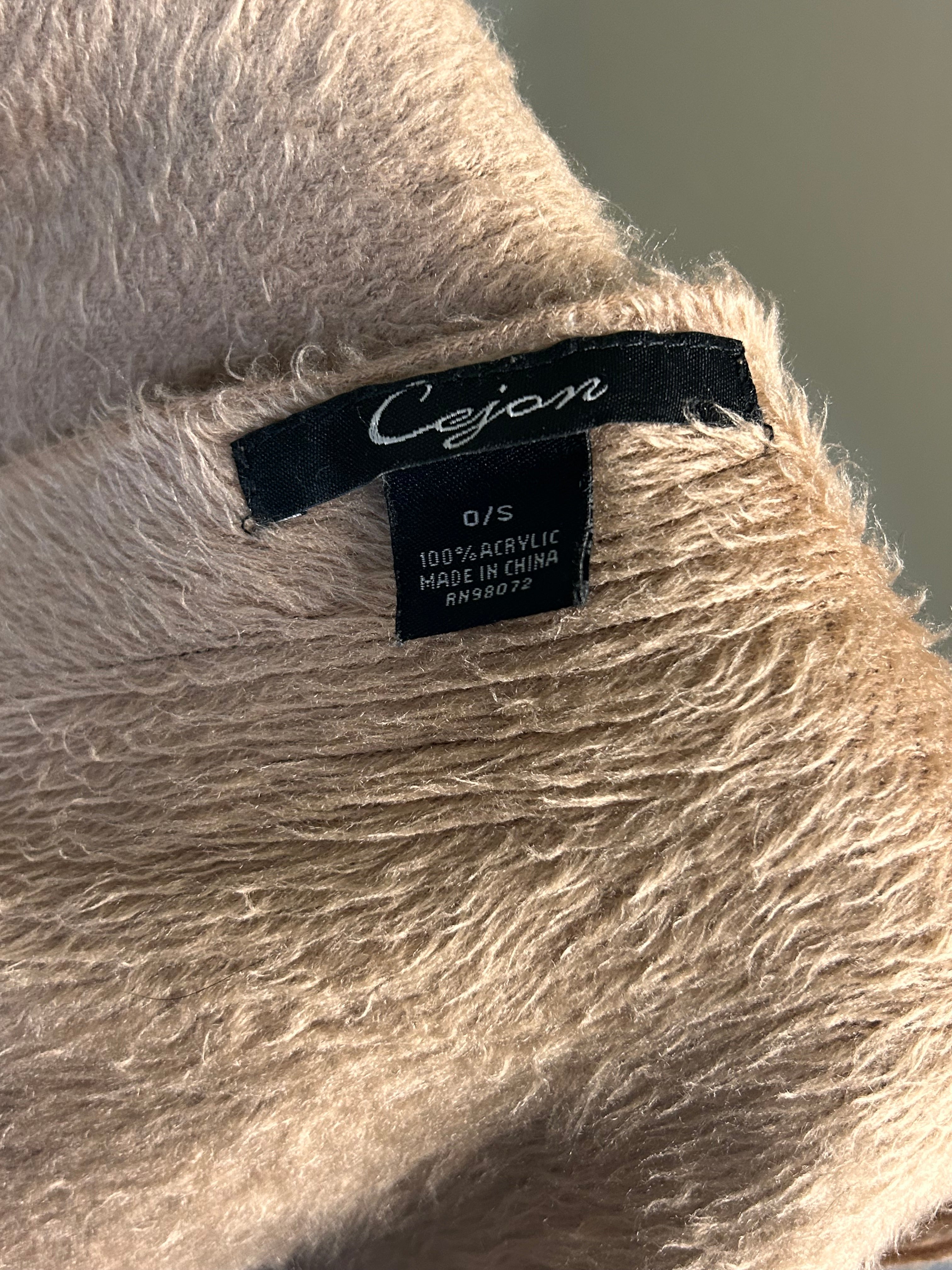 Cejon 100% Acrylic Fringed Scarf – Ivory & Camel