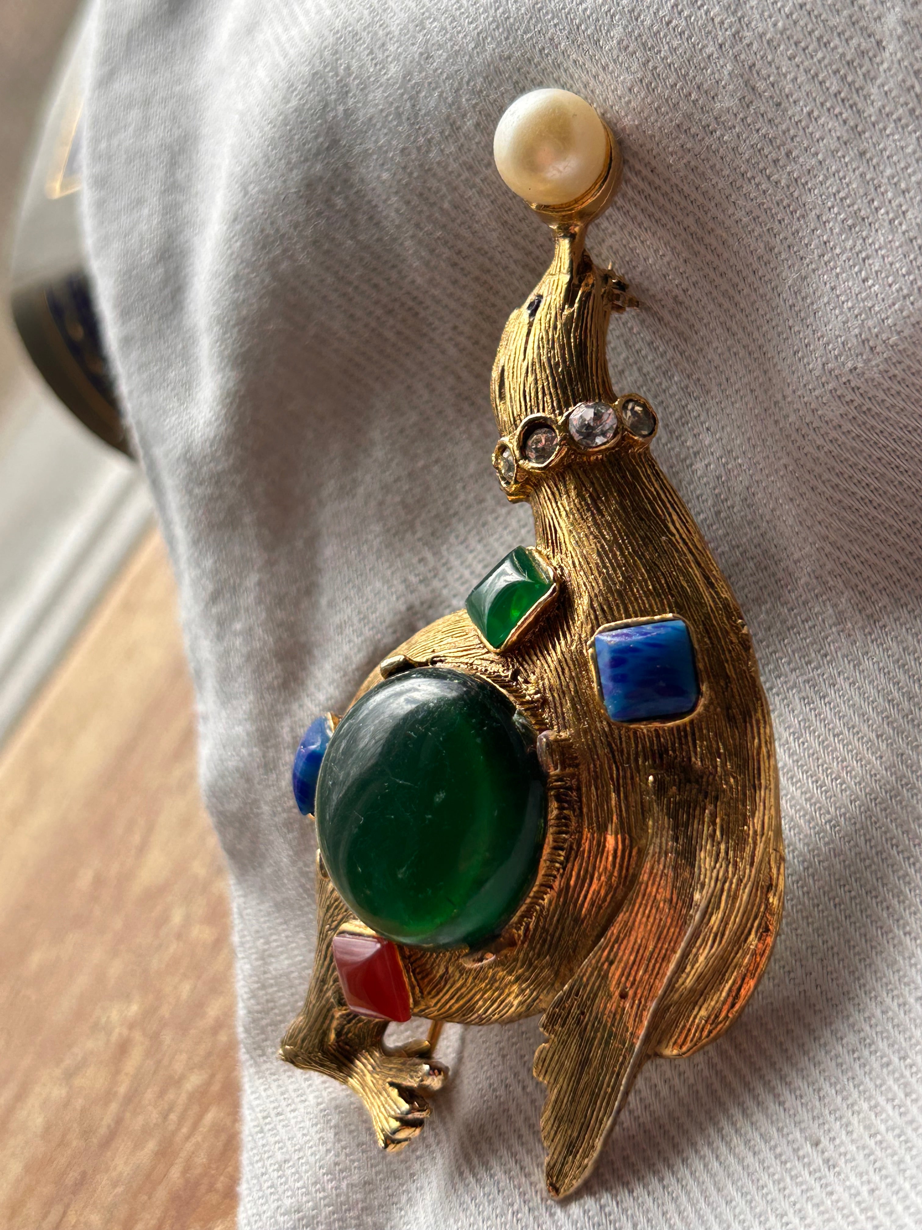 The Heraldic Emerald Cabochon Brooch