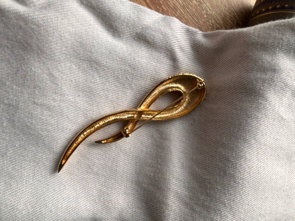 The Gilded Knot