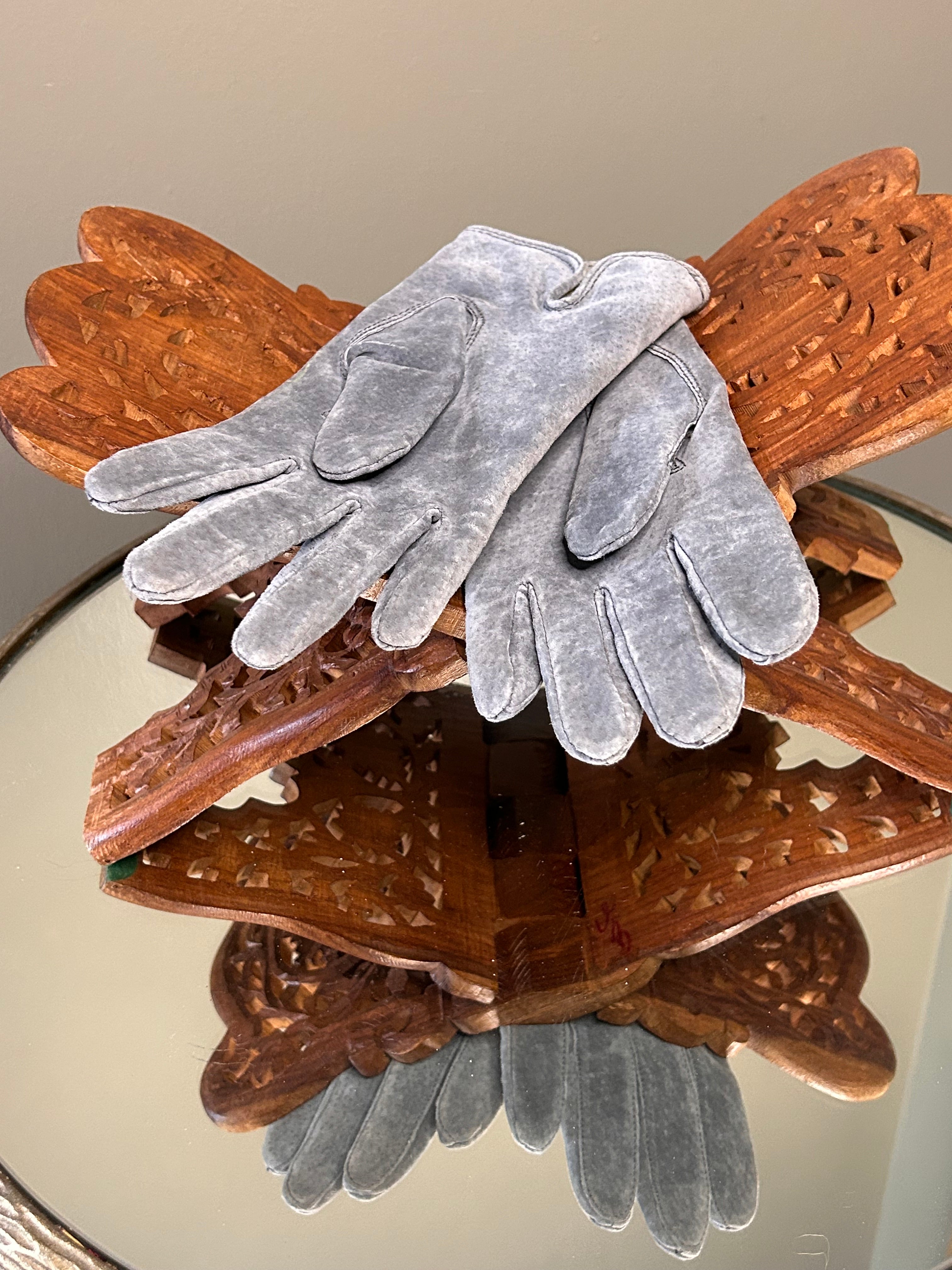 Dove Gray Suede Vintage Gloves
