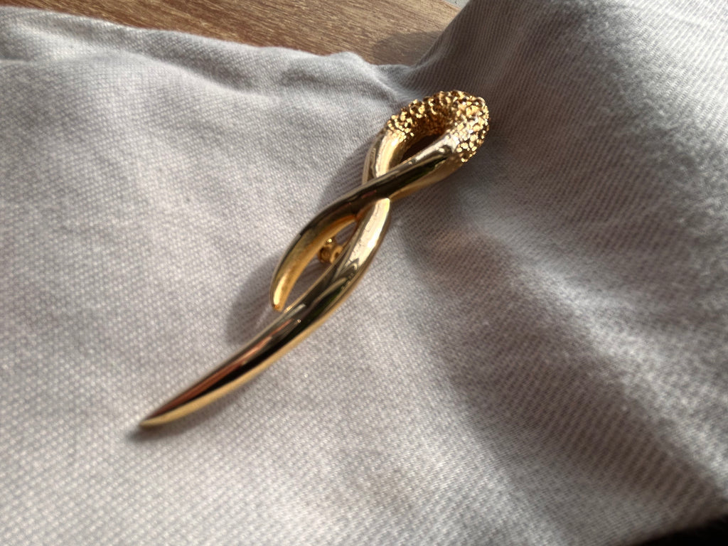 The Gilded Knot