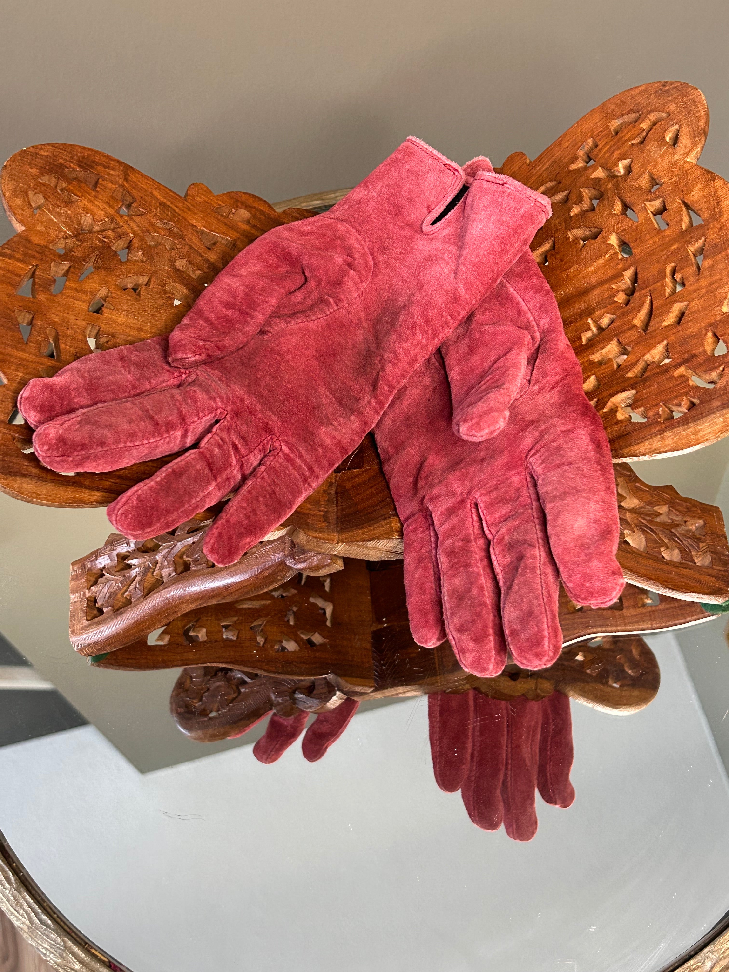 Rose Suede Vintage Gloves
