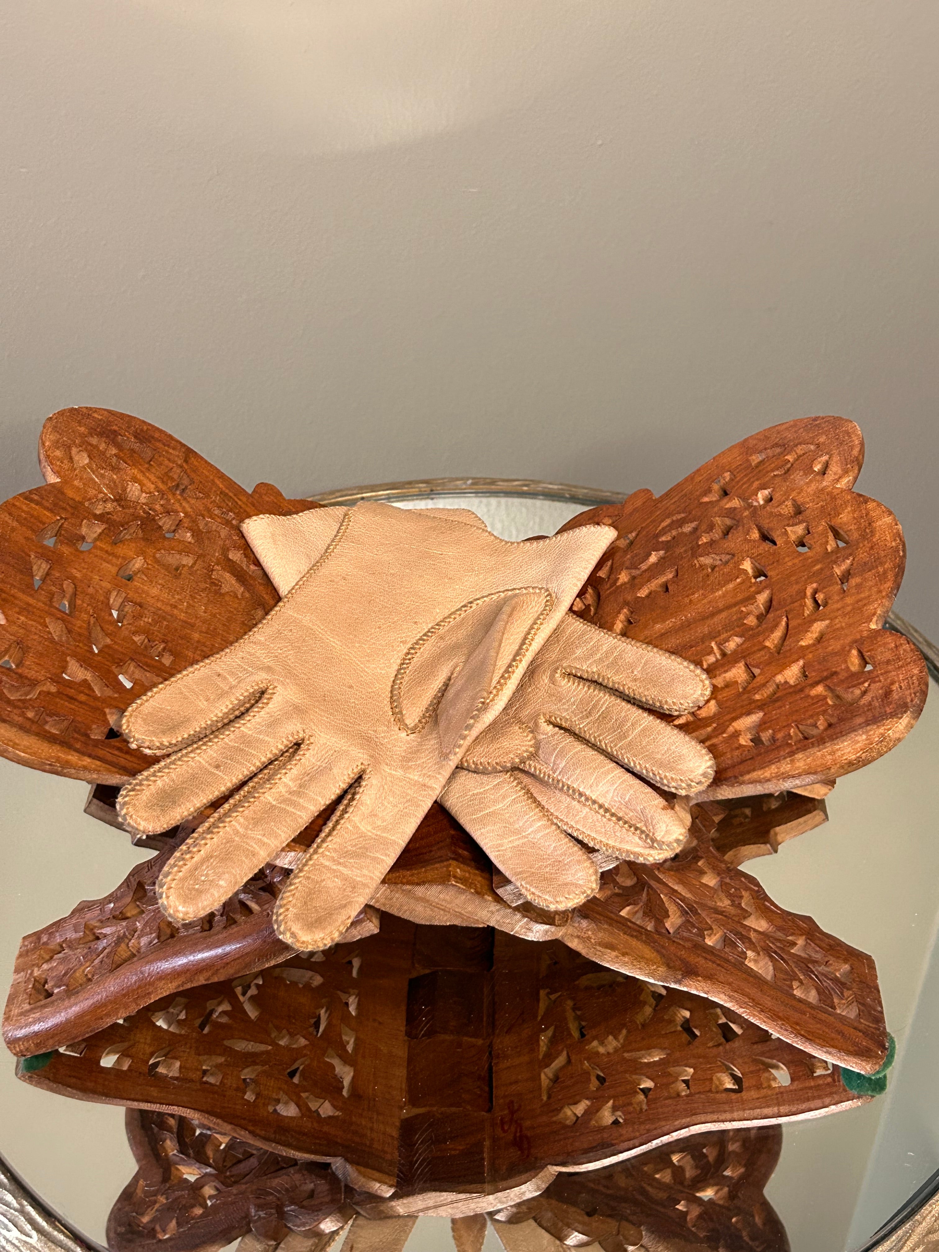 Buttercream Pebbled Leather Gloves